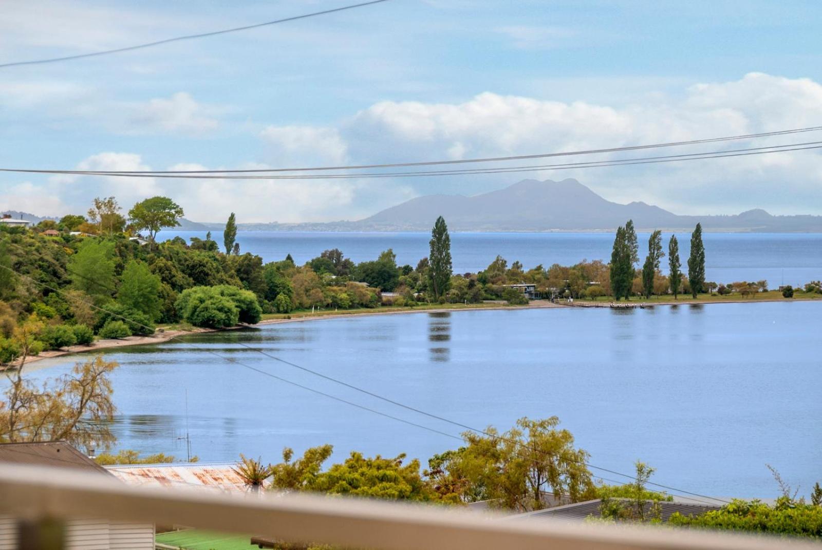 I See The Lake - Omori Holiday Home Kuratau Buitenkant foto